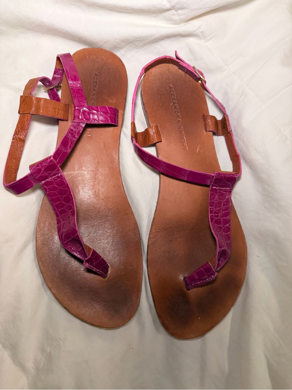Fuchsia Alligator embossed T-Strap Leather Sandals - Size 7